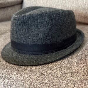 Stylish Gray Trilby/Fedora Hat
